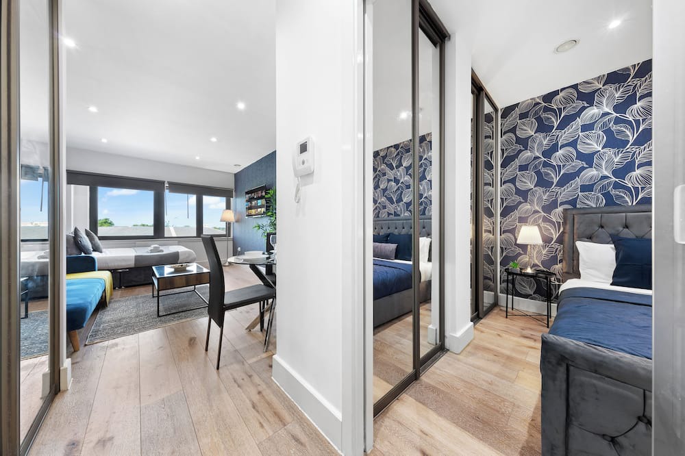 Harlington Apartment | Charming 1-Bed Apartment in London
