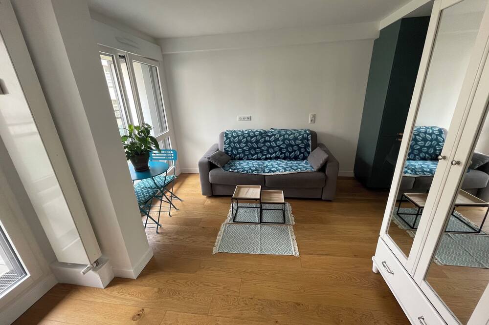 Parc-de-Montsouris Apartment | Charmant Studio Avec Balcon vue sur Jardin