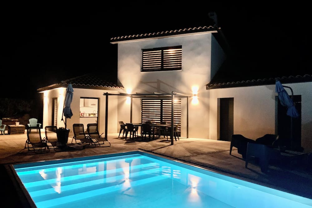 Pourrieres Villa | Villa Contemporaine Avec Piscine