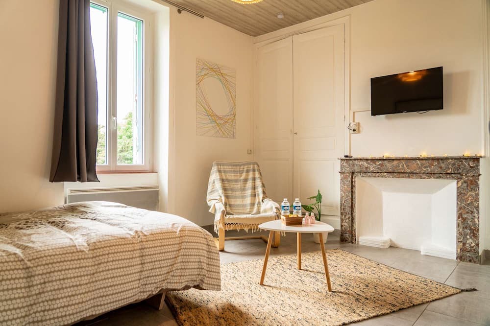 Chateauvert Apartment | Studio Cosy proche centre ville /gare