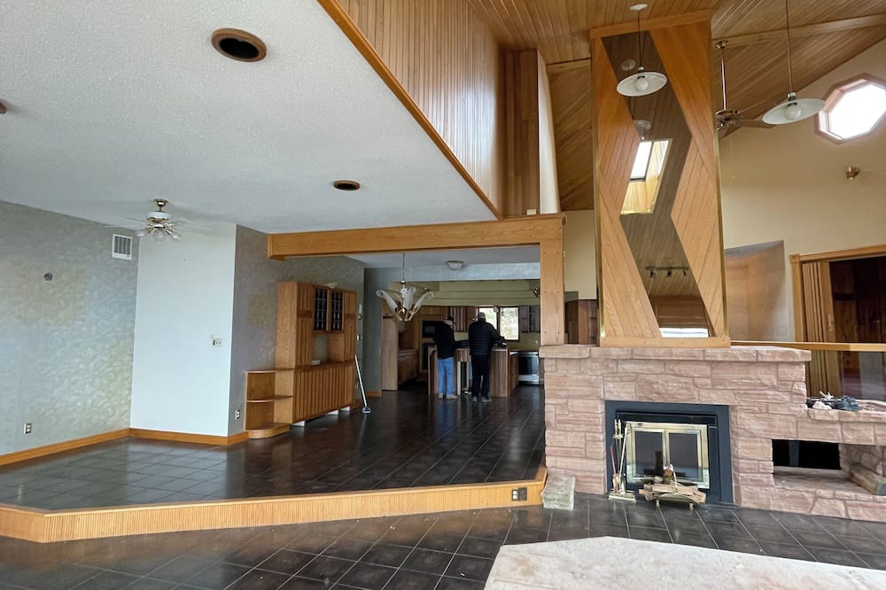 Algoma District House | Waterfront house for rent in Algoma Mills on the North Channel of Lake Huron.