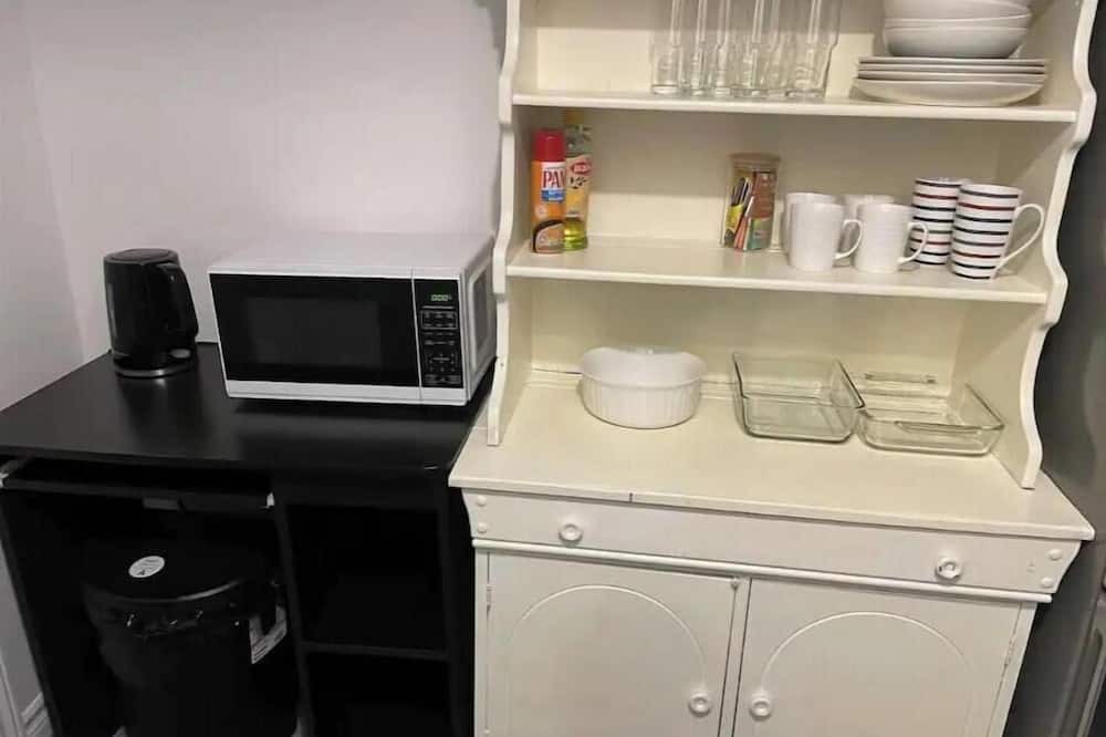 Dundalk House | Cozy self contained basement apartment in Dundalk Ontario.