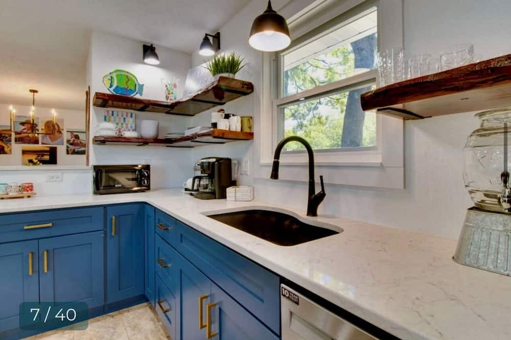 Lakeview House | Two Separate Living Areas with Views of Bull Shoals Lake and Dam