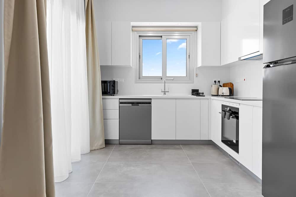 Kato Polemidia Apartment | Pissides Residence 202
