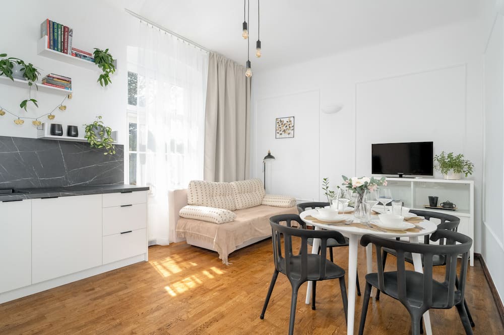 Nowe Miasto Apartment | Kolska 22 | Ground Floor Apartment in Poznań | One Bedroom | Parking