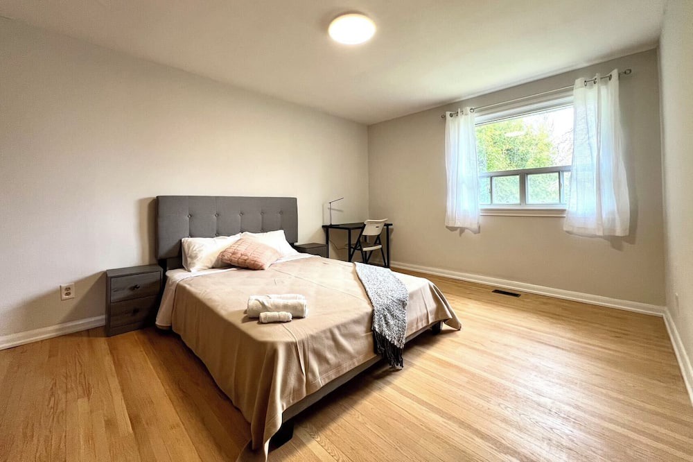 Richmond Hill House | vihome-Jefferson Richmond Hill near Yonge St