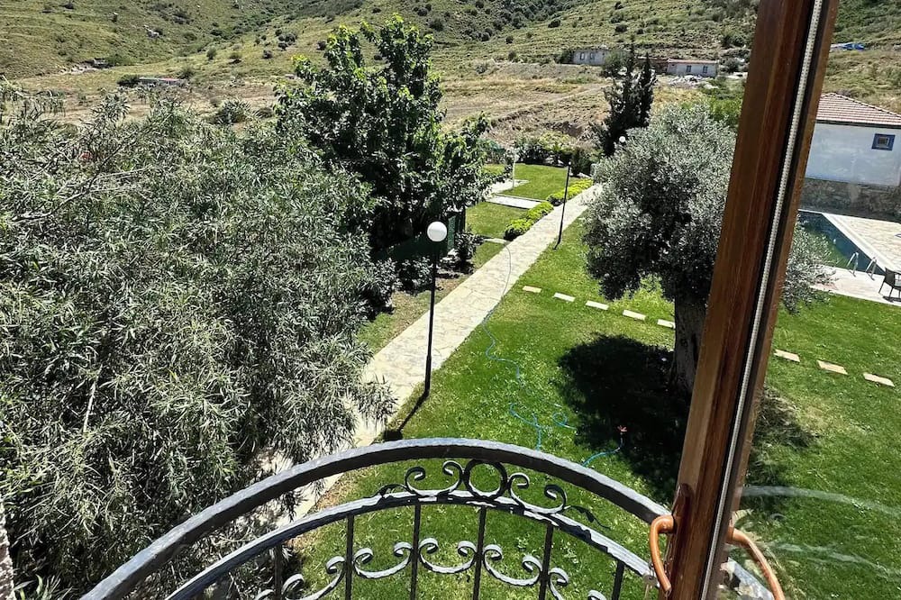 Datca Apartment | Family Suite with 2+1 Balcony Rentals in Old Datca