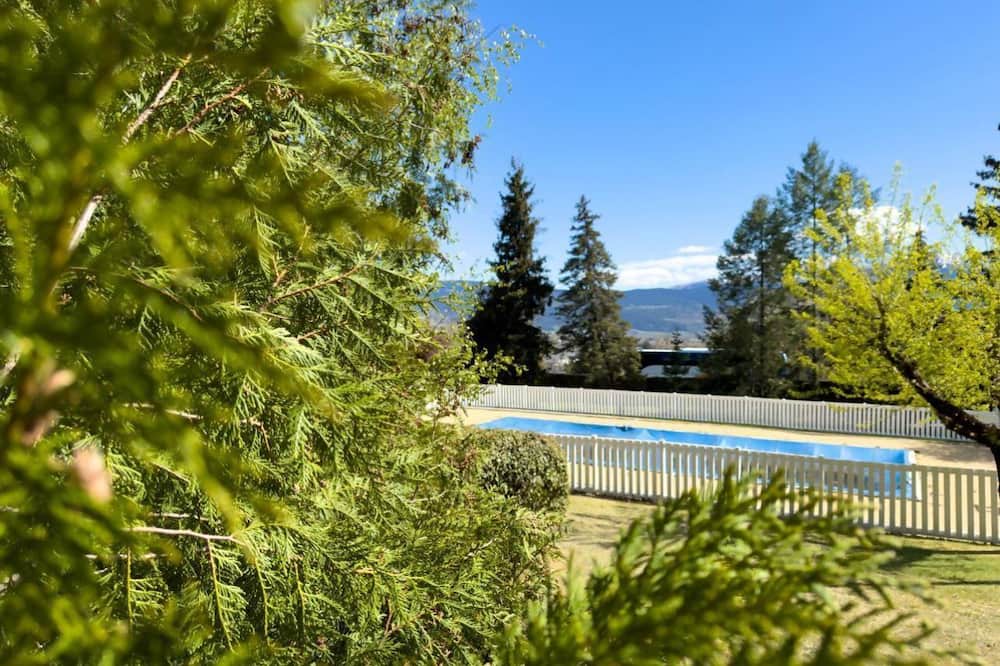 Enveitg Apartment | El Retiro de Montana Park