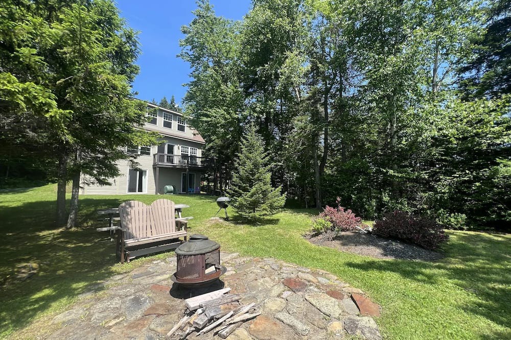Rangeley House | Beaver's Lodge on the Beach - sandy beach, great swimming!