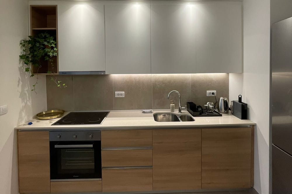 Sarajevska Apartment | 2-Bedroom Luxurious Apartment BW