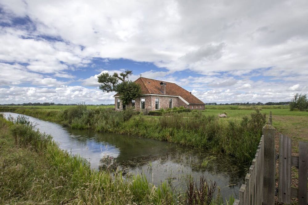 Adorp House | Harssensbosch Comfortable holiday residence