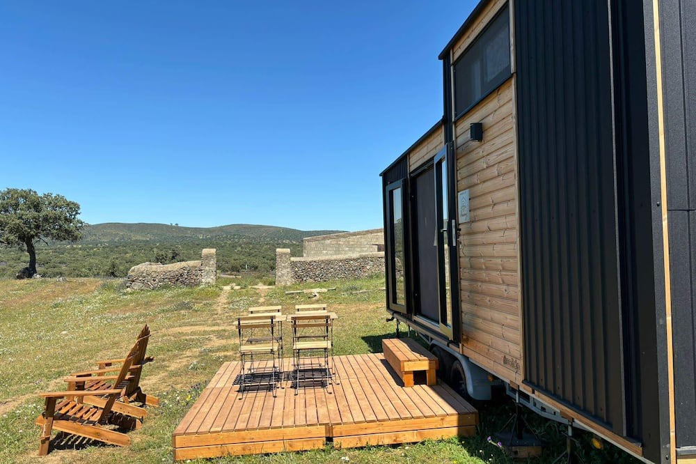 El Castillo de las Guardas House | Cepera House by Tiny Away