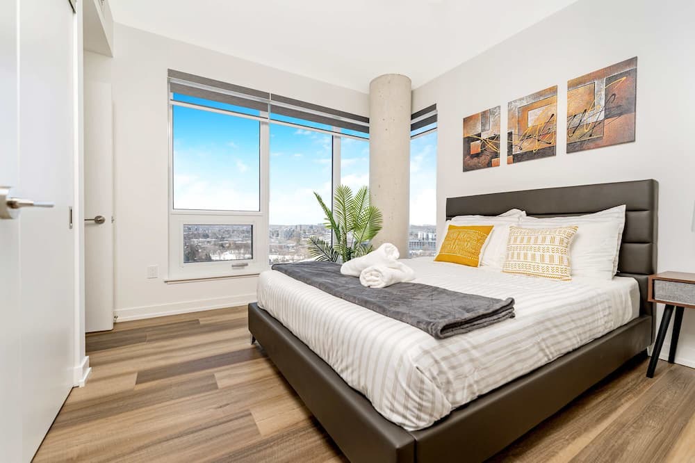 Kitchener Apartment | Newly Built 2BR Condo with Amazing Views