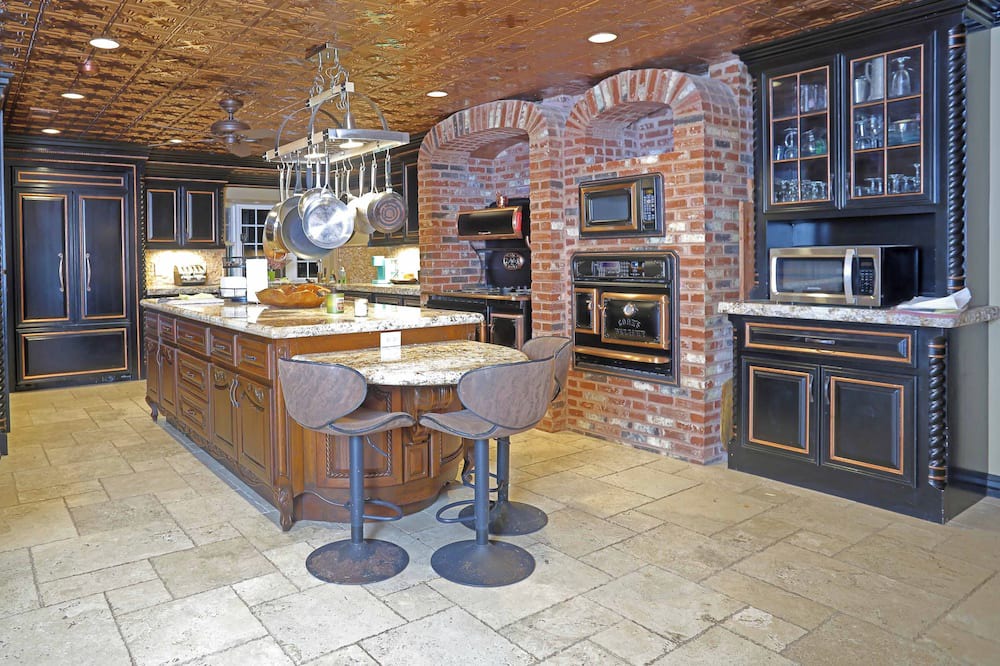 Skiatook House | Skyview Tulsa Luxury Venue sleeps 25+