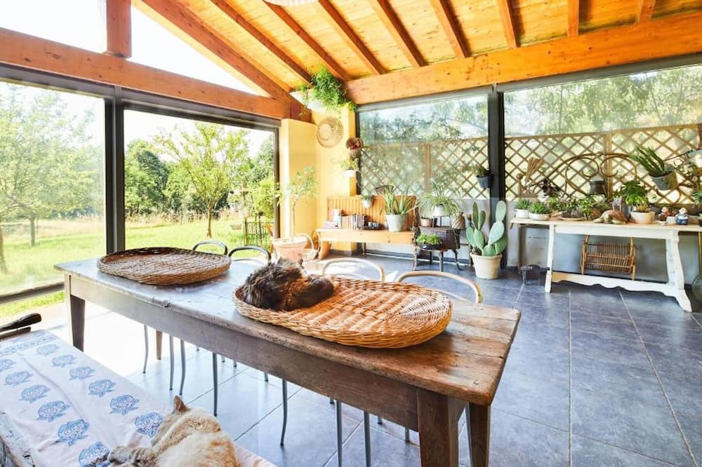 Masero Villa | Villa with fine traditional materials offering all modern comforts