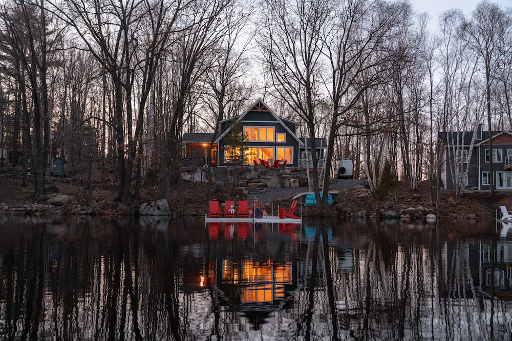 Georgian Bay Cabin | NEW Muskoka Lakehouse w/ Hot Tub
