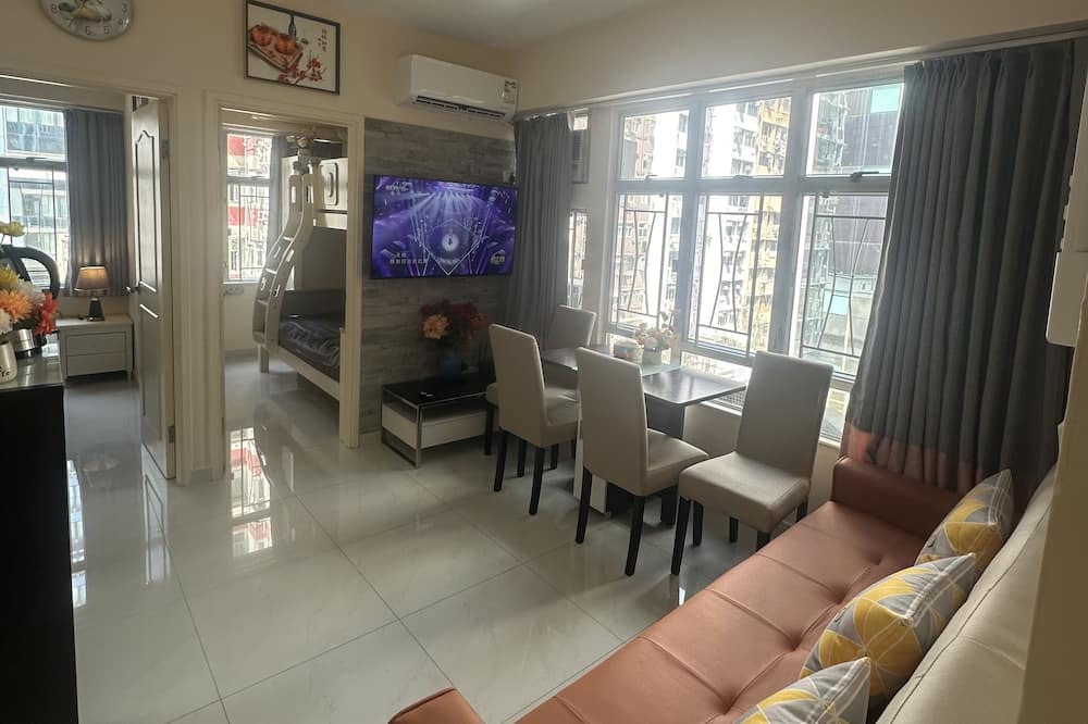 Tsim Sha Tsui Apartment | Bright & Spacious Entire 2 bedrooms Unit in TST Walk to K11 and Victoria Harbour