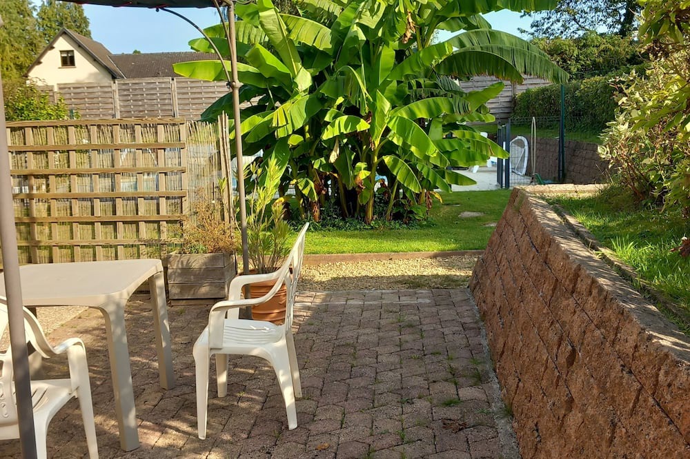 Haudrecy House | Vrbo Property