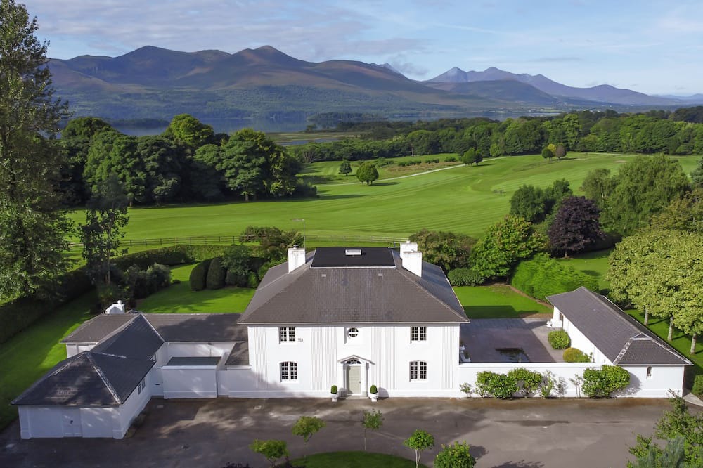 Killarney Condo | Luxury Country House on the Lakes of Killarney