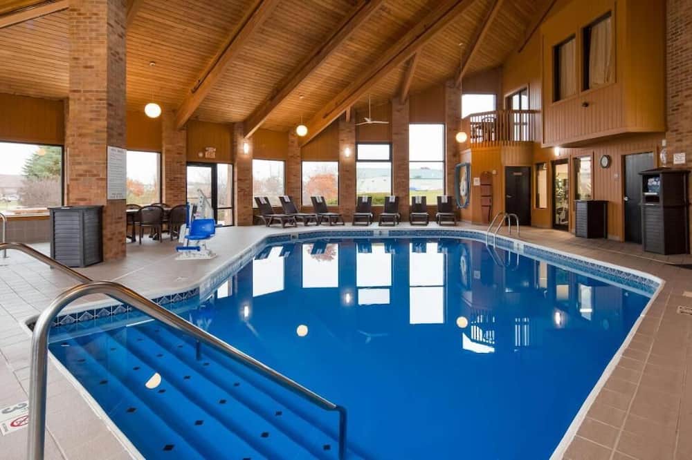 Hebron House | Perfect for I-70 Travelers: Stay with Indoor Pool, Hot Tub, and Free Breakfast
