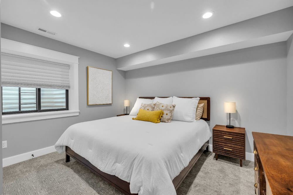 Holladay House | Welcome Home to Your Warm and Cozy Fully Renovated Oasis