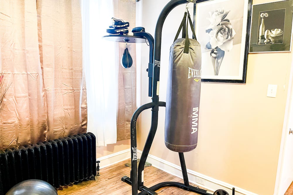 Mayfair Apartment | LoftBach 1-bedroom apartment Extremely Spacious / WiFi in terrific Philadelphia.