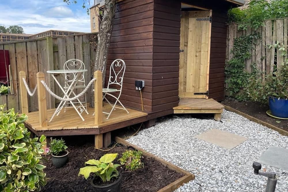 Alnmouth House | Romani Retreat Bow Top Gypsy Caravan Alnmouth Beach