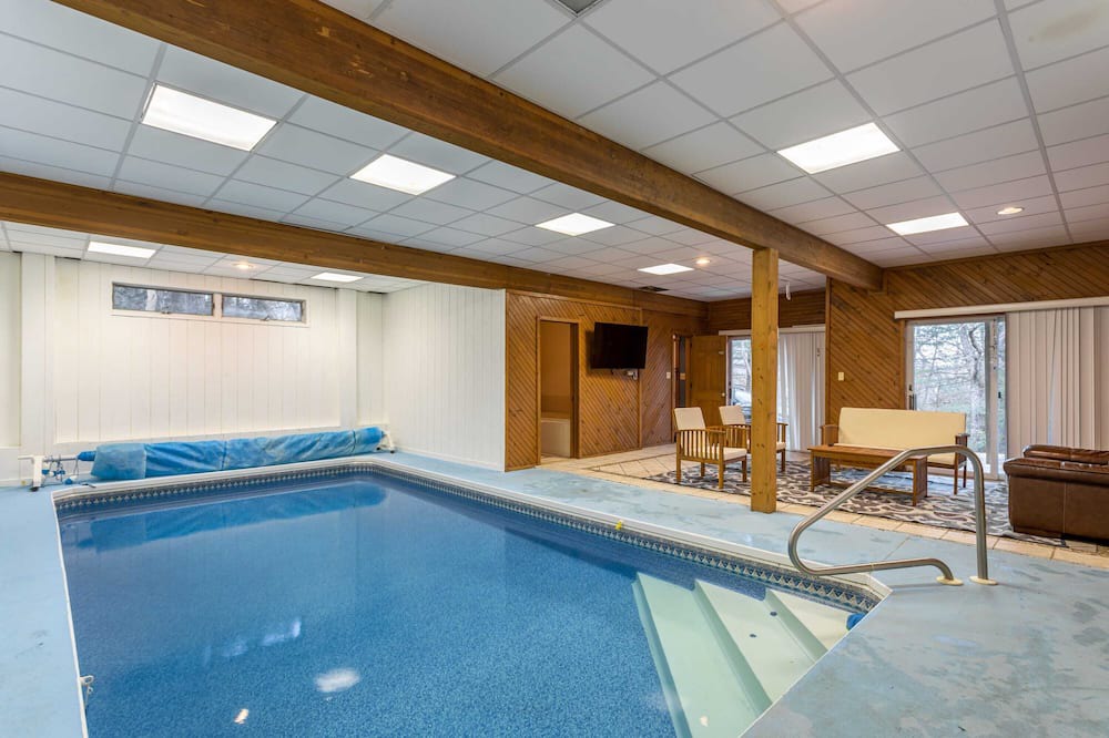 Mount Pocono House | Heated Indoor Private Pool | Hot Tub | Game Room