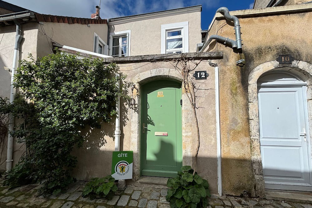 Chateauroux Cottage | Gite Châteauroux, 3 bedrooms, 6 persons