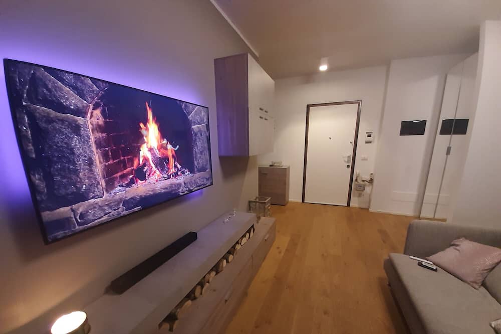Bollate Apartment | Apartment 'Charme House' with Balcony and Wi-Fi