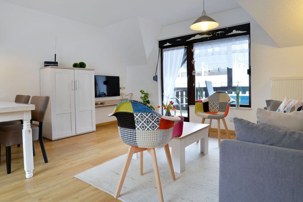 Ernst Apartment | in the wine press house at the Hommes winery