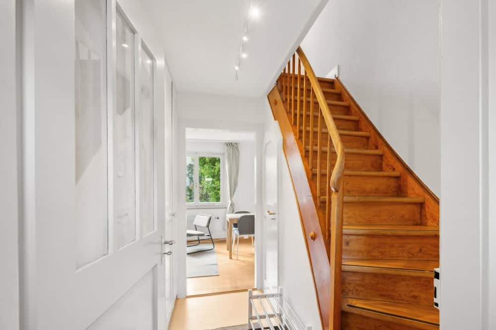 Wiedikon Apartment | Charming Home for Flexible Weekly/Monthly Rent