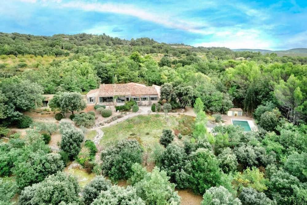 Murs Villa | Le Grand Bijou Summar