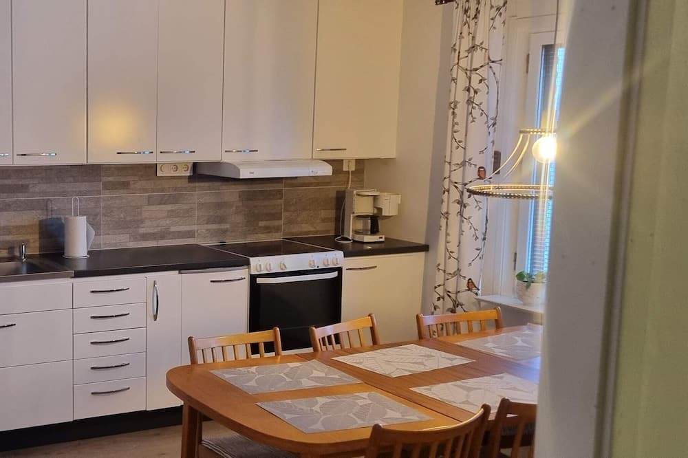 Bonassund House | 4 star holiday home in BONÄSSUND