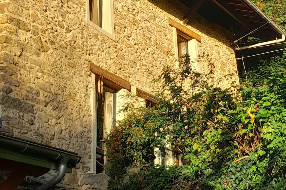 Le Champ-pres-Froges House | Maison de Charme en Lisière de Forêt, Calme Absolu