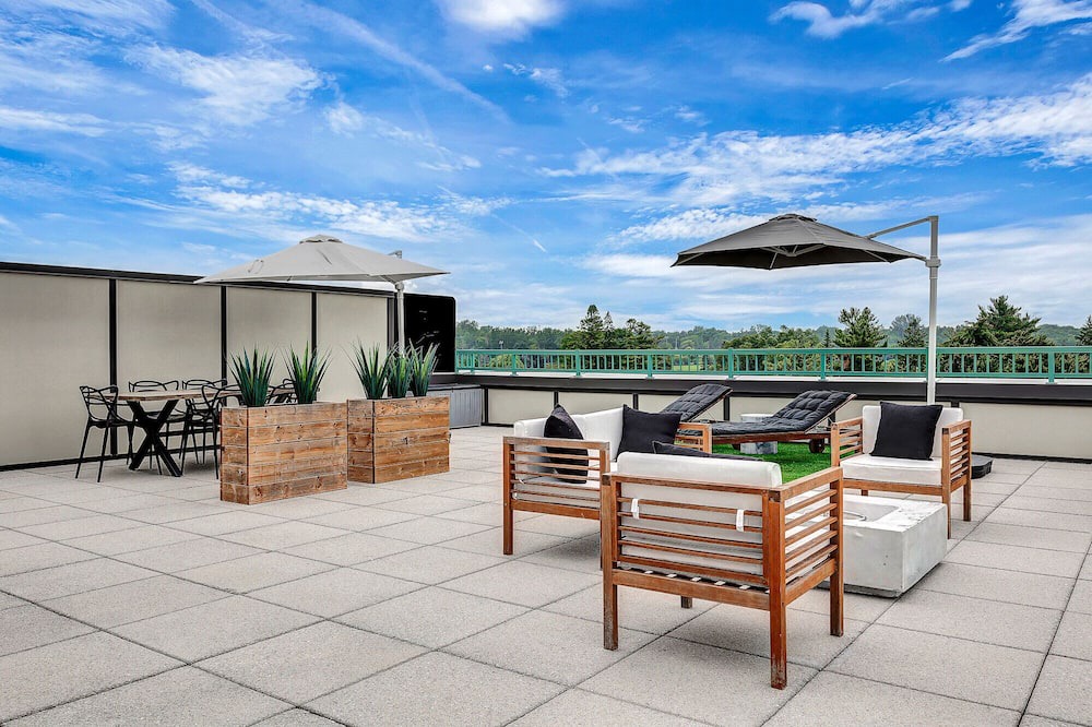 Aylmer Apartment | Le Roof Top