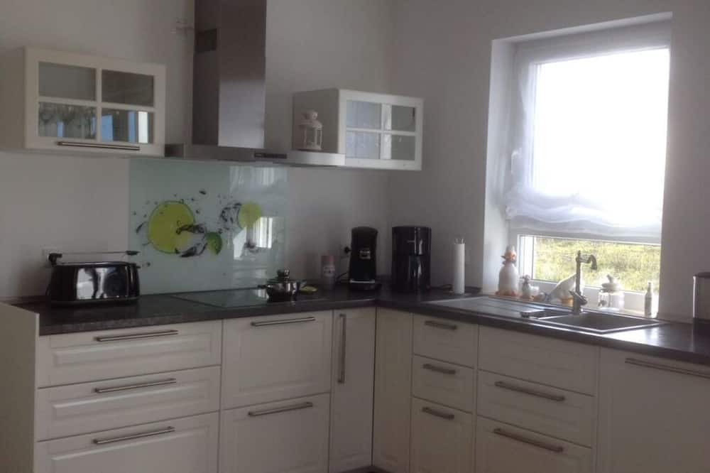 Trent Villa | "White Swan" Modern retreat