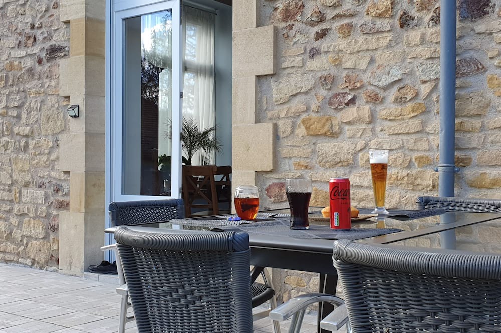 Saint-Honore-les-Bains Bed & Breakfast | Suite Familiale 55m2 Petit Déjeuner Compris Pour les Amoureux de la Nature