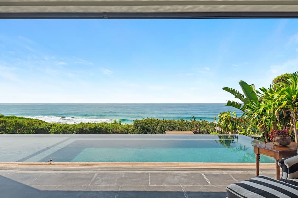 Westbrook House | Beachfront Villa - Five Bedroom House, Sleeps 10