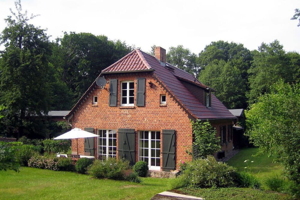 Weggun House | Old Zerwelin forestry company