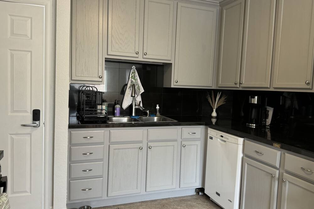Jewell Heights - Hoffman Heights House | 3 Bdrm 1 Bth House Close to Anschutz and Childrens