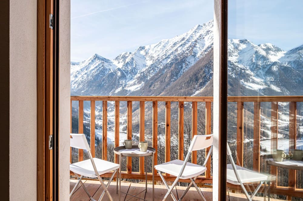 Prali Apartment | Beautiful apartment for 6 guests with WIFI, TV, balcony and parking