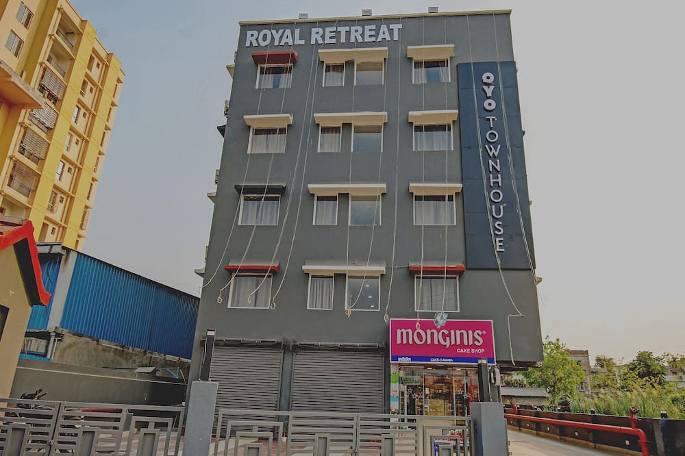 Dumdum House | Super OYO Townhouse 75779 The Royal