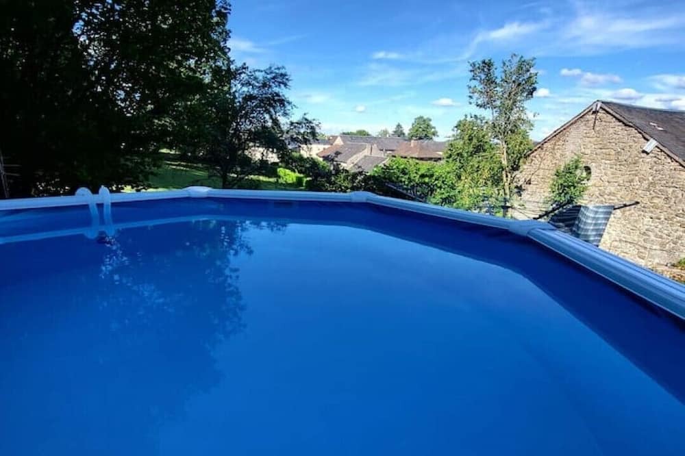 Bersac-sur-Rivalier Bed & Breakfast | Family Room for up to 5