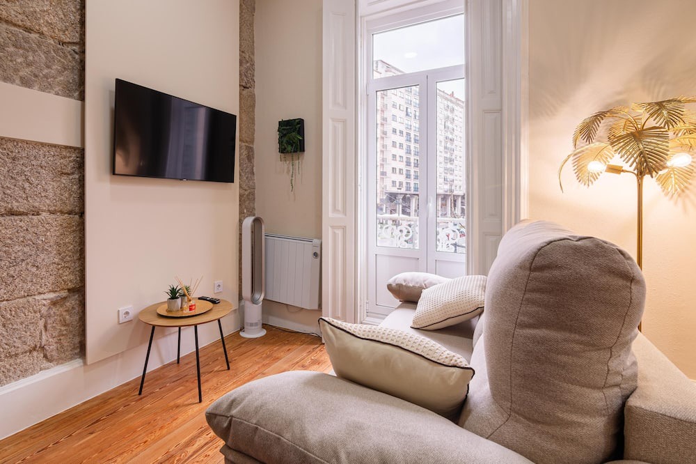 Maria Auxiliadora Apartment | Olívica Clásica- Centro, Vivienda Reformada en un Exclusivo Edificio Histórico