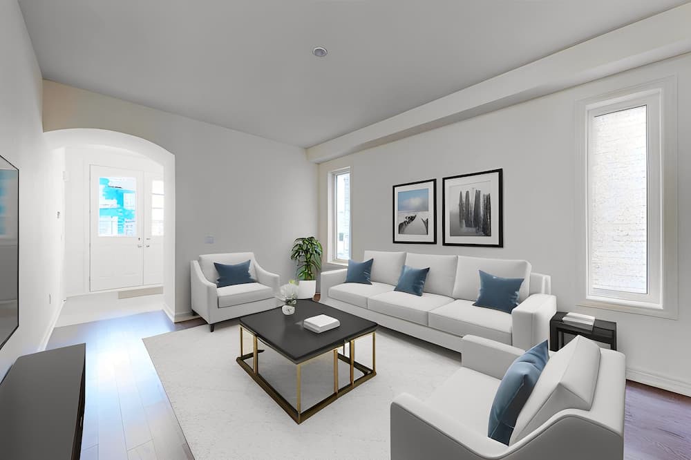 Brampton House | Modern 4-Bedroom Home with Serene Backyard Oasis