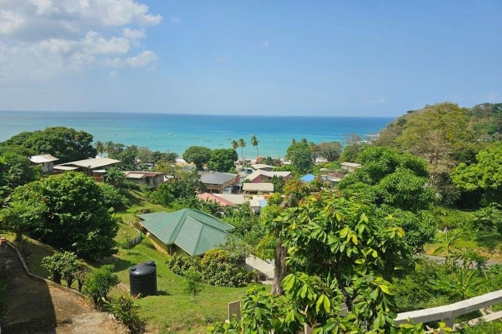 Castara Bed & Breakfast | Beres Vale Apartments - Deluxe Twin Room with Sea View