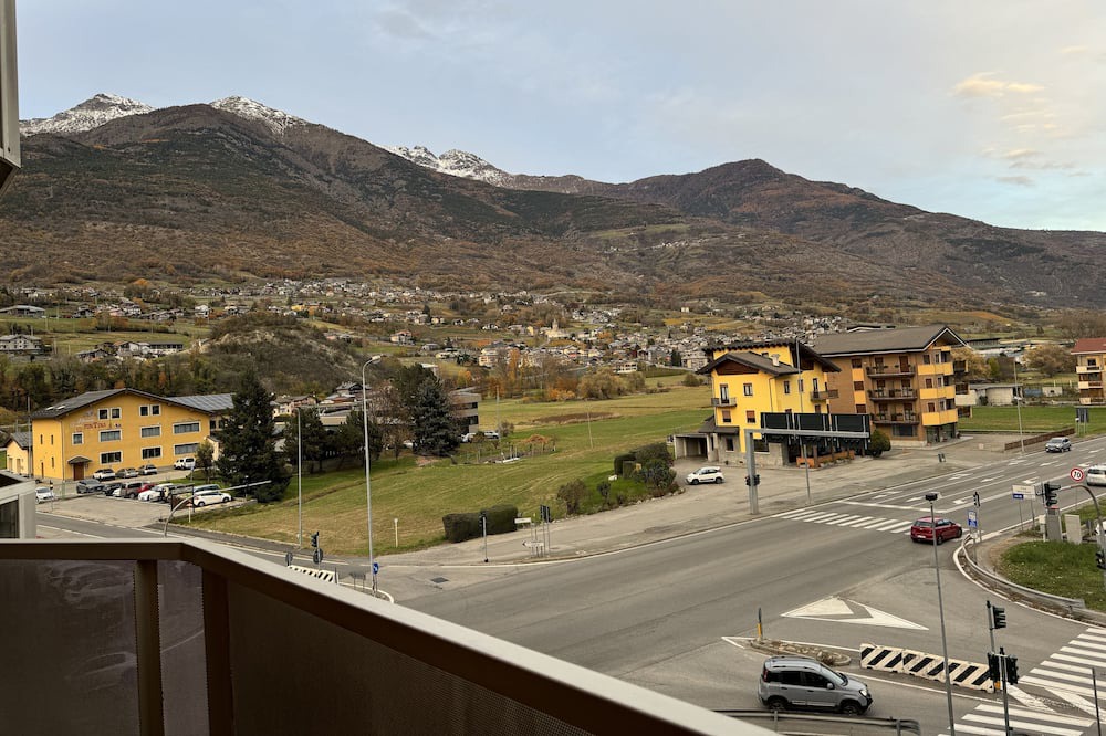 Aosta Apartment | [5 Min from Centre and Cable Car] Private Parking