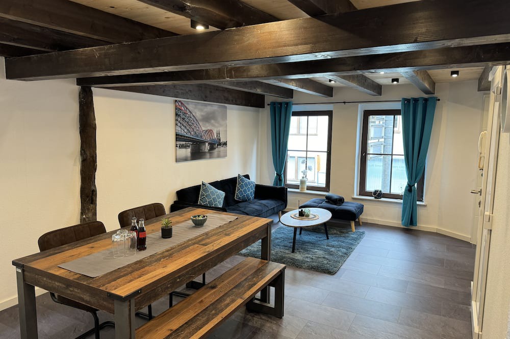 Siegburg Apartment | 4711 Suite - Stilvolle, Einzigartige und Zentral Gelegene Ferienwohnung