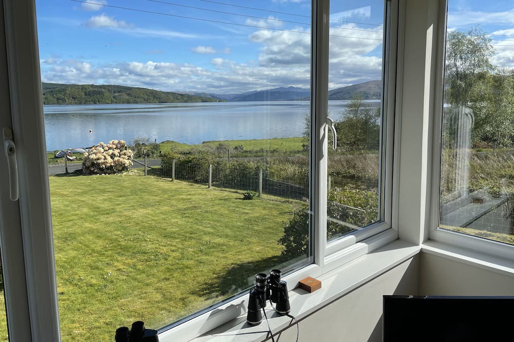 Cairndow Apartment | On the shores of Loch